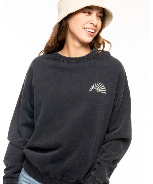BILLABONG(ビラボン)の「BILLABONG レディース 【ORGANIC COTTON】 GRAPHIC ORGANIC SWEA クルーネックトレーナー 【2021年秋冬モデル】/ビラボンレディーススウェット(スウェット・レディース・ホワイト/ブラック/アイボリー/ブルー系その他・MEDIUM)」の4枚目の写真