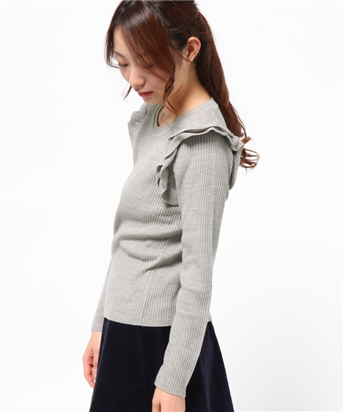 Chico（チコ）の「肩フリルRIBクルーネック（ニット/セーター・レディース・ホワイト/グレー/ブラック・FREE）」の5枚目の写真