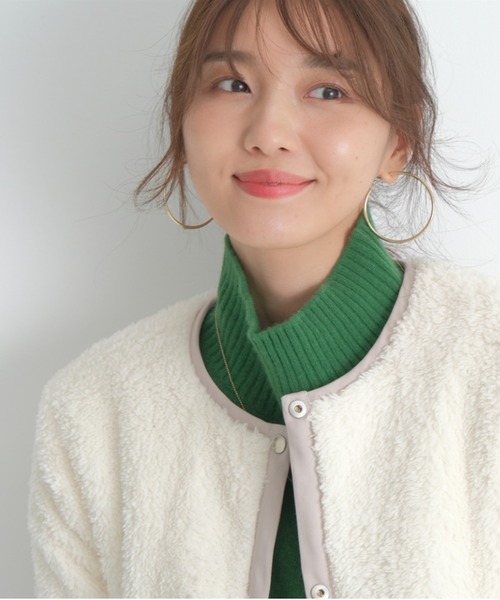 JUSGLITTY（ジャスグリッティー）の「キルティング×ボアリバーシブルコート（ノーカラーコート・レディース・ベージュ・1/2）」の7枚目の写真