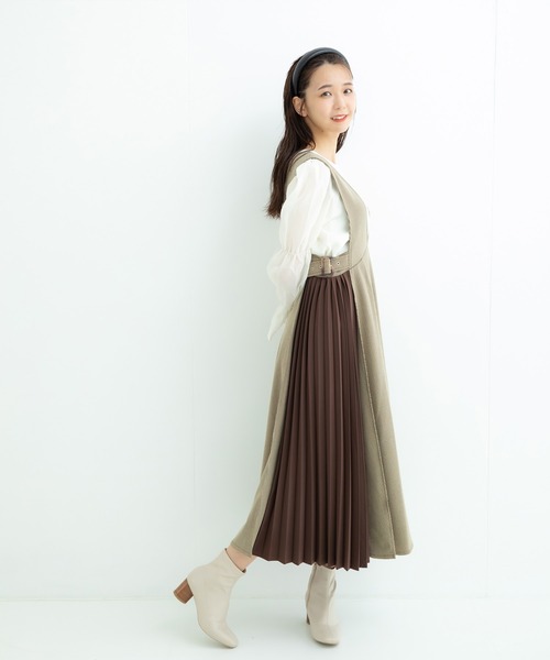 ADIRA（アディラ）の「サイドプリーツVネックジャンスカ（ジャンパースカート・レディース・ブラック/ベージュ/ブラウン・MEDIUM）」の19枚目の写真