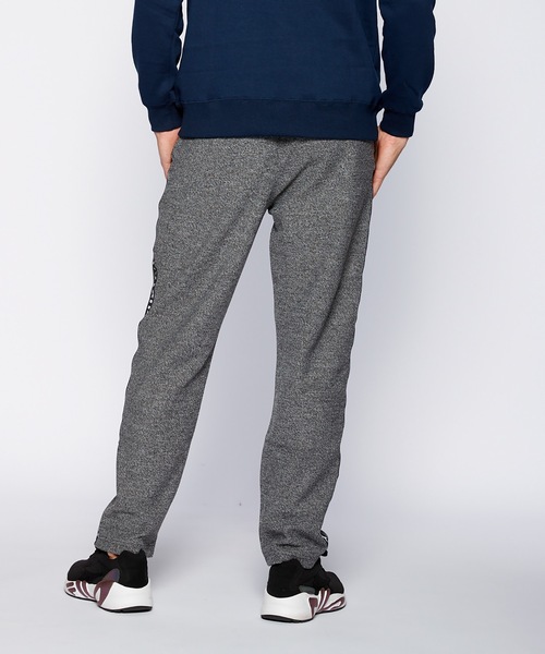 FILA(フィラ)の「【FILA / フィラ】保温 UVカット 裏起毛テーパードパンツ(スラックス・メンズ・ブラック/杢グレー/ネイビー・MEDIUM/LARGE/X-LARGE)」の17枚目の写真