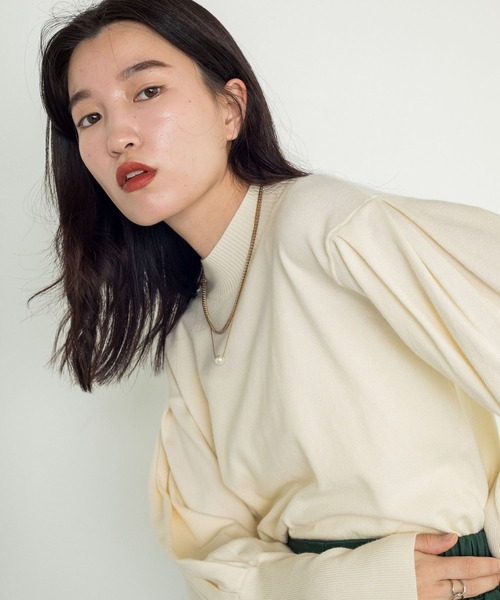 w closet（ダブルクローゼット）の「12G天竺パフショルハイネックプルオーバー（ニット/セーター・レディース・ホワイト/ブラック/グリーン・FREE）」の9枚目の写真
