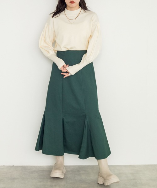 w closet（ダブルクローゼット）の「12G天竺パフショルハイネックプルオーバー（ニット/セーター・レディース・ホワイト/ブラック/グリーン・FREE）」の13枚目の写真