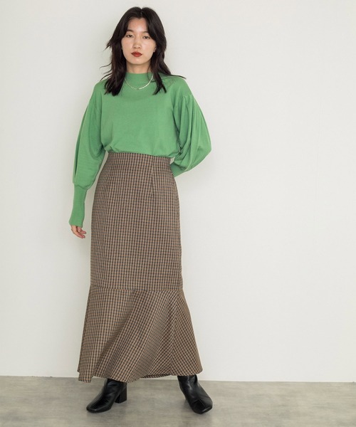 w closet（ダブルクローゼット）の「12G天竺パフショルハイネックプルオーバー（ニット/セーター・レディース・ホワイト/ブラック/グリーン・FREE）」の14枚目の写真