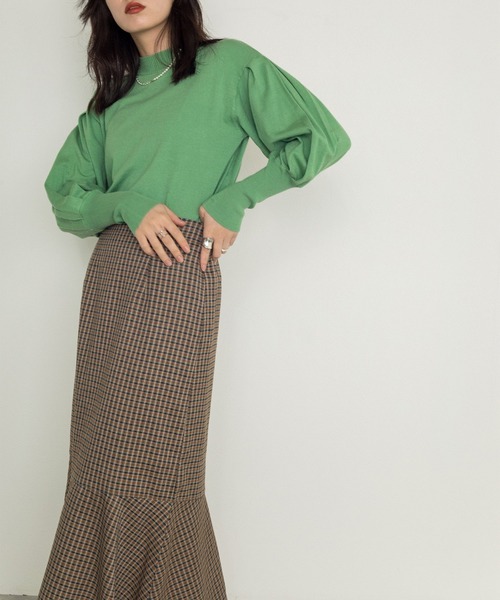 w closet（ダブルクローゼット）の「12G天竺パフショルハイネックプルオーバー（ニット/セーター・レディース・ホワイト/ブラック/グリーン・FREE）」の22枚目の写真