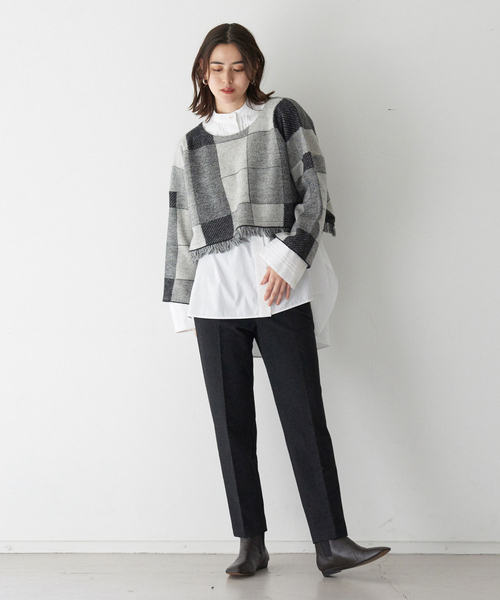 qualite(カリテ)の「チェックジャガードショートニット◇セットアップ対応※スヌード付き(ニット/セーター・レディース・ベージュ/ブラック・フリー)」の3枚目の写真