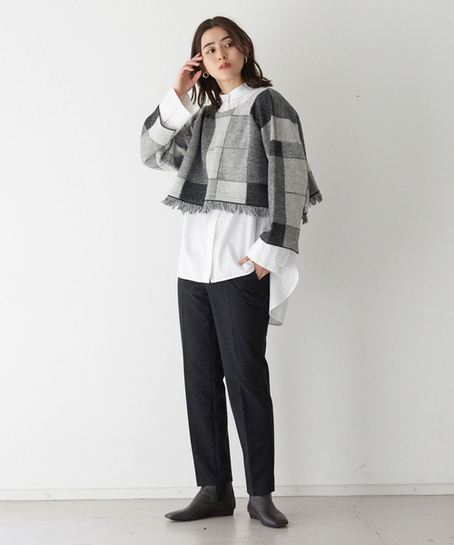 qualite(カリテ)の「チェックジャガードショートニット◇セットアップ対応※スヌード付き(ニット/セーター・レディース・ベージュ/ブラック・フリー)」の4枚目の写真