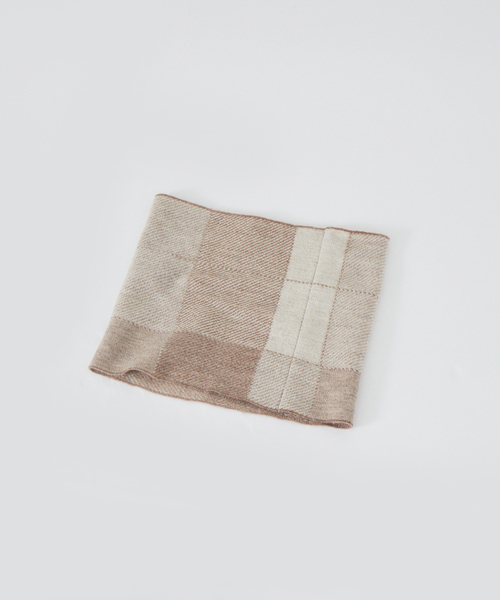 qualite(カリテ)の「チェックジャガードショートニット◇セットアップ対応※スヌード付き(ニット/セーター・レディース・ベージュ/ブラック・フリー)」の20枚目の写真