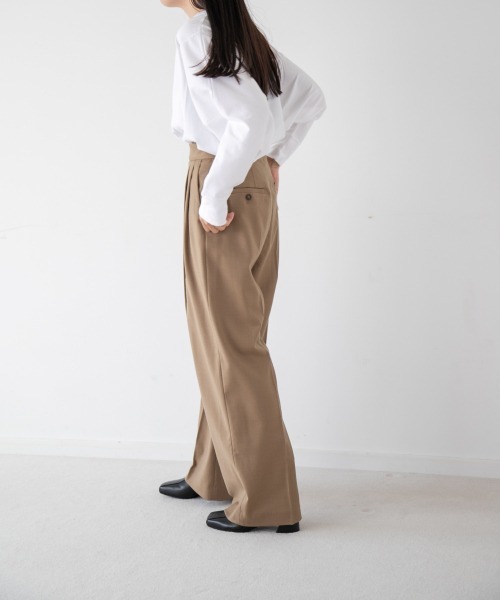 yuw（ユウ）の「WIDE TROUSER　235876（その他パンツ・レディース・ブラック/ブラウン/ブルー・LARGE/MEDIUM）」の6枚目の写真