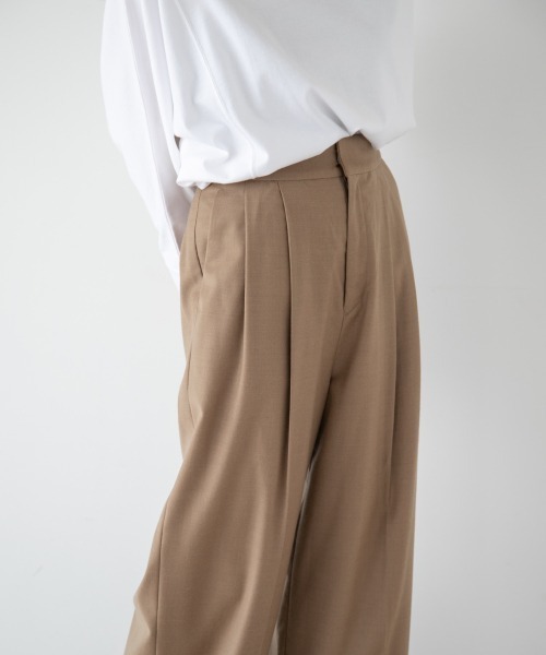 yuw（ユウ）の「WIDE TROUSER　235876（その他パンツ・レディース・ブラック/ブラウン/ブルー・LARGE/MEDIUM）」の8枚目の写真