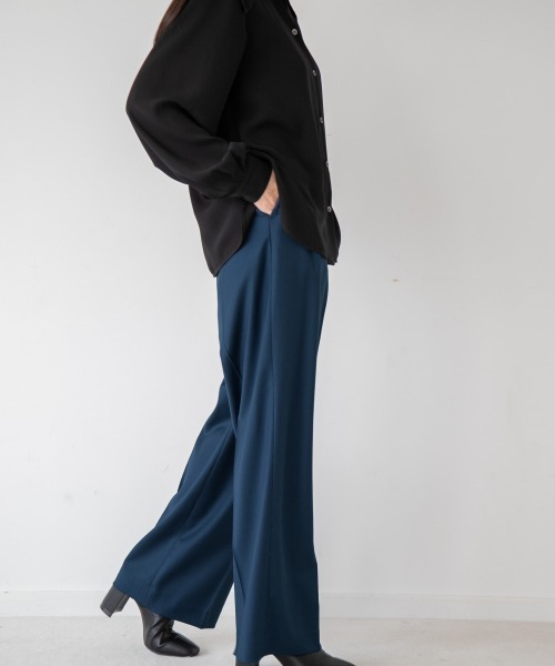 yuw（ユウ）の「WIDE TROUSER　235876（その他パンツ・レディース・ブラック/ブラウン/ブルー・LARGE/MEDIUM）」の12枚目の写真