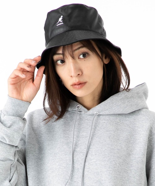 KANGOL（カンゴール）の「カンゴール バケットハット フェイクレザー KANGOL ONSPOTZ別注（ハット・メンズ・ブラック・L/M/S/XL）」の17枚目の写真