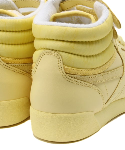Reebok（リーボック）の「ウィメンズ リーボック クラシック フリースタイル イエロー Reebok F/S HI SPIRIT M45863（スニーカー・レディース・イエロー・23cm/24.5cm/24cm/23.5cm）」の10枚目の写真