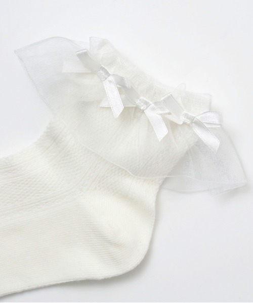 CHOPIN(ショパン)の「オーガンジーフリルソックス(ソックス/靴下・キッズ・ホワイト/ネイビー・22-24cm/13-15cm/19-21cm/16-18cm)」の4枚目の写真
