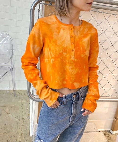 WHO'S WHO gallery（フーズフーギャラリー）の「ヘンリーネックショートトップス（Tシャツ/カットソー・レディース・ブラック/オートミール/オフホワイト/パープル/ブラック系その他/オレンジ/トップグレー・FREE）」の7枚目の写真