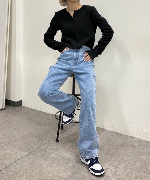 WHO'S WHO gallery（フーズフーギャラリー）の「ヘンリーネックショートトップス（Tシャツ/カットソー・レディース・ブラック/オートミール/オフホワイト/パープル/ブラック系その他/オレンジ/トップグレー・FREE）」の17枚目の写真