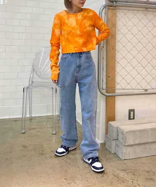 WHO'S WHO gallery（フーズフーギャラリー）の「ヘンリーネックショートトップス（Tシャツ/カットソー・レディース・ブラック/オートミール/オフホワイト/パープル/ブラック系その他/オレンジ/トップグレー・FREE）」の19枚目の写真