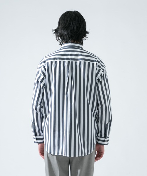 URBAN RESEARCH ROSSO MEN（アーバンリサーチロッソメン）の「『XLサイズあり』リラックスビッグストライプシャツ（シャツ/ブラウス・メンズ・ブルー/ネイビー・MEDIUM/LARGE/SMALL/X-LARGE）」の12枚目の写真