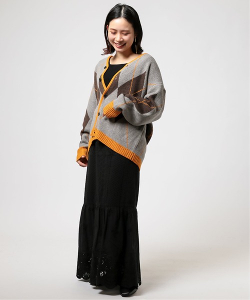 B.C STOCK(ベーセーストック)の「オーバーサイズ 総柄ジャガードジオメカーディガン(カーディガン/ボレロ・メンズ・ブラック/グレー・MEDIUM/LARGE)」の11枚目の写真