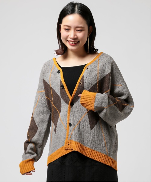 B.C STOCK(ベーセーストック)の「オーバーサイズ 総柄ジャガードジオメカーディガン(カーディガン/ボレロ・メンズ・ブラック/グレー・MEDIUM/LARGE)」の13枚目の写真