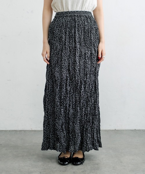 PUAL CE CIN（ピュアルセシン）の「クリンクル加工小花柄スカート（スカート・レディース・ホワイト/ブラック・FREE）」の12枚目の写真