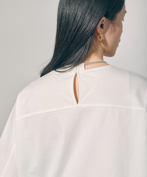 PUBLIC TOKYO（パブリックトウキョウ）の「ラメアシメネックTOP/ウォッシャブル（Tシャツ/カットソー・レディース・ホワイト/ダークグレー/ベージュ・FREE）」の8枚目の写真