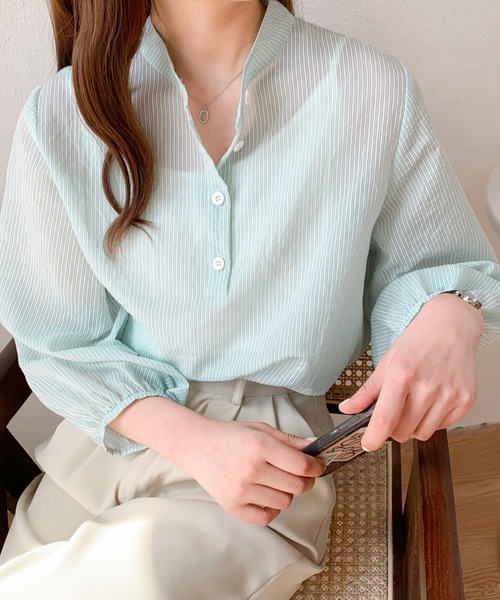 Diosfront（ディオスフロント）の「バンドカラーストライプシャツ（シャツ/ブラウス・レディース・ホワイト/ピンク/ライトグリーン/ブラック・FREE）」の3枚目の写真