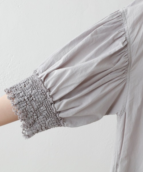 PUAL CE CIN（ピュアルセシン）の「袖レースシャーリングワンピース（ワンピース・レディース・ブラック/サックスブルー/グレイッシュベージュ・FREE）」の19枚目の写真