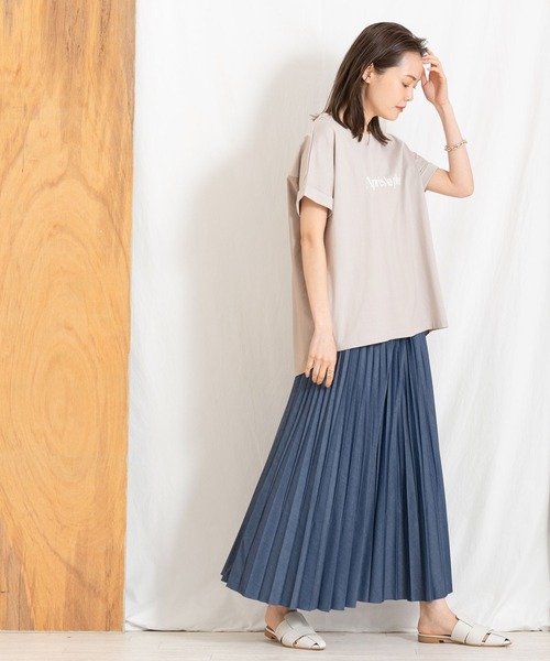 Gready Brilliant（グレディブリリアン）の「後ドッキング袖ロールＴシャツ（Tシャツ/カットソー・レディース・オフホワイト/グレイッシュベージュ・38）」の6枚目の写真