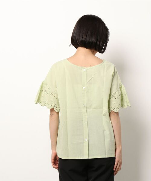 HONEYSUCKLE ROSE（ハニーサックルローズ）の「【HONEYSUCKLE ROSE】袖レース２ＷＡＹブラウス（シャツ/ブラウス・レディース・ホワイト/グリーン/オレンジ・M/L）」の5枚目の写真