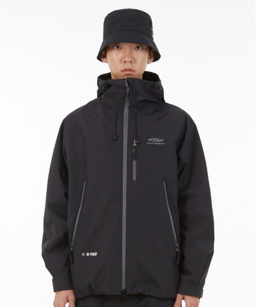 LMCの「【LMC】ACTIVE GEAR 3L WP SHIELD JACKET / エルエムシー アクティブ ギア ３L WP シールド ジャケット（マウンテンパーカー・メンズ・ブラック/グレー・1/2）」の5枚目の写真