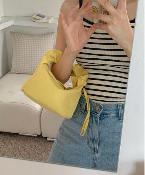 cream creme（クリームクレーム）の「シャーリング ストリング ミニ トッドバック（トートバッグ・レディース・ブラック/パープル/ピンク/イエロー/ブルー/アイボリー・FREE）」の5枚目の写真