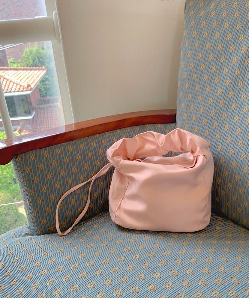 cream creme（クリームクレーム）の「シャーリング ストリング ミニ トッドバック（トートバッグ・レディース・ブラック/パープル/ピンク/イエロー/ブルー/アイボリー・FREE）」の18枚目の写真