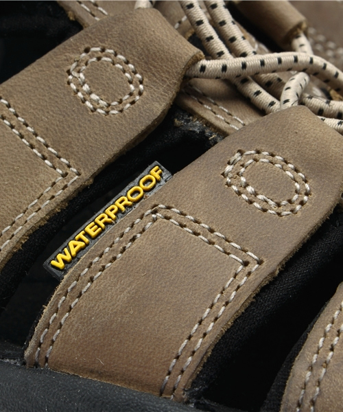 KEEN（キーン）の「NEWPORT / ニューポート / メンズ サンダル（サンダル・メンズ・ベージュ・25cm/26cm/27.5cm/28cm/29cm/27cm/25.5cm/26.5cm）」の4枚目の写真