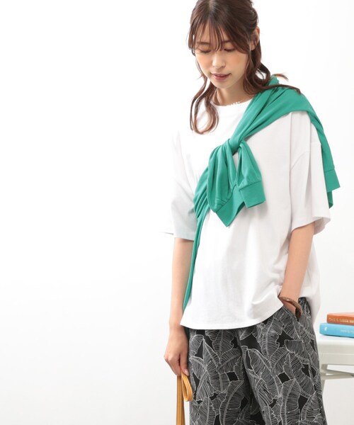 DRESKIP（ドレスキップ）の「◆【洗える】Vネックドルマンカーディガン（カーディガン/ボレロ・レディース・ブラック/オフホワイト/オレンジ/グリーン・02/03）」の4枚目の写真