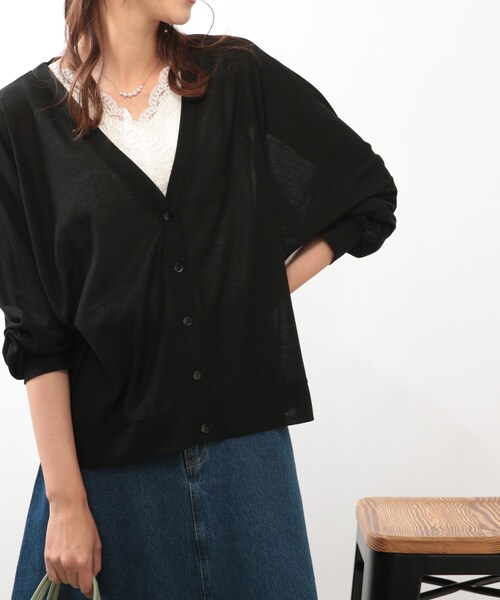 DRESKIP（ドレスキップ）の「◆【洗える】Vネックドルマンカーディガン（カーディガン/ボレロ・レディース・ブラック/オフホワイト/オレンジ/グリーン・02/03）」の3枚目の写真