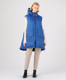 リナイロン フーデッドダウンジレを使った人気ファッション