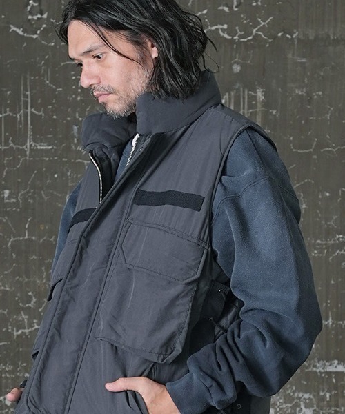 EGO TRIPPING（エゴトリッピング）の「mcg3090-M69 BODYARMOUR VEST ベスト（ベスト・メンズ・ベージュ/ブラック・46/48）」の18枚目の写真