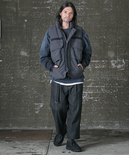 EGO TRIPPING（エゴトリッピング）の「mcg3090-M69 BODYARMOUR VEST ベスト（ベスト・メンズ・ベージュ/ブラック・46/48）」の14枚目の写真