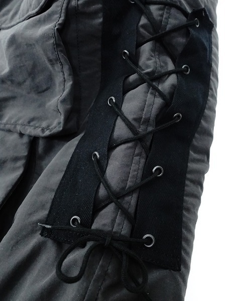 EGO TRIPPING（エゴトリッピング）の「mcg3090-M69 BODYARMOUR VEST ベスト（ベスト・メンズ・ベージュ/ブラック・46/48）」の19枚目の写真