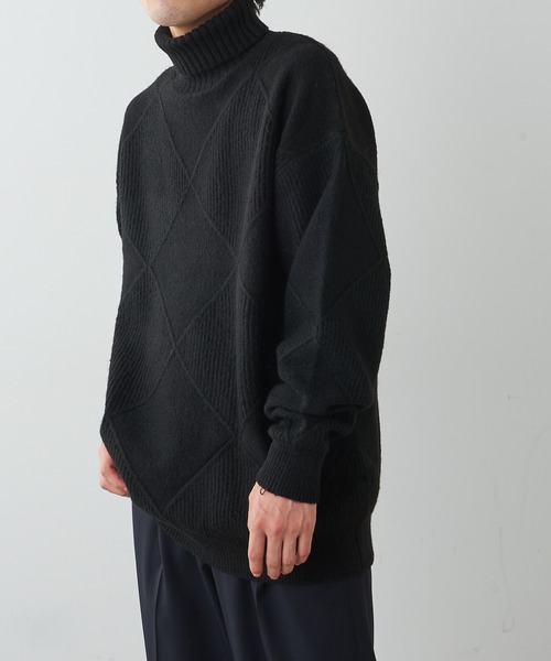 Lui's(ルイス)の「アーガイル柄タートルニット(ニット/セーター・メンズ・アイボリー/ブラック/グリーン/オレンジ・SMALL/MEDIUM)」の3枚目の写真