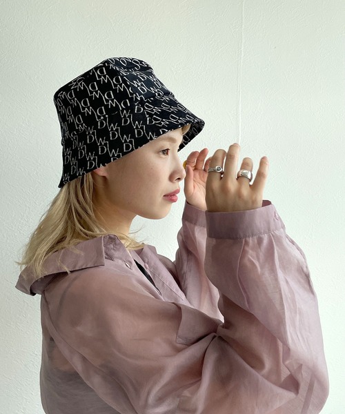 w closet（ダブルクローゼット）の「モノグラムバケットハット（ハット・レディース・ブラック/ベージュ・FREE）」の12枚目の写真