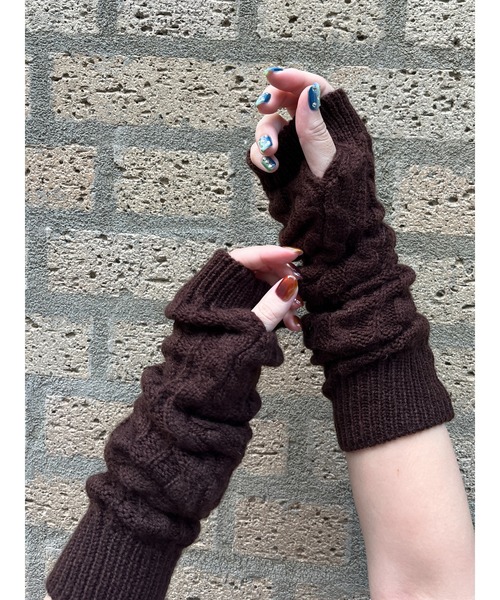 WC（ダブル シー）の「ケーブルニットアームウォーマー（アームカバー・レディース・ブラック/ベージュ/ブラウン/アイボリー・FREE）」の16枚目の写真