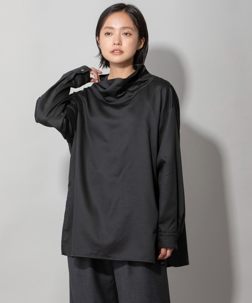 Munich（ミューニック）の「コットンセルロースフィブリルサテンタートルネックシャツ（シャツ/ブラウス・レディース・ホワイト/ブラック/ダークベージュ・FREE）」の17枚目の写真