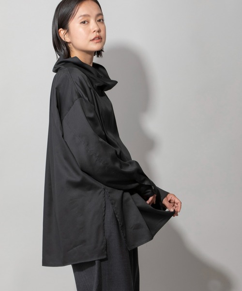 Munich（ミューニック）の「コットンセルロースフィブリルサテンタートルネックシャツ（シャツ/ブラウス・レディース・ホワイト/ブラック/ダークベージュ・FREE）」の18枚目の写真