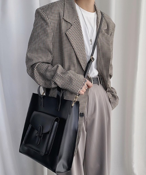 ARULE（アルール）の「『ARULE/アルール』2WAYレザーライクバッグ【Y】【CN】（ショルダーバッグ・レディース・ブラック/ブラウン・FREE）」の6枚目の写真