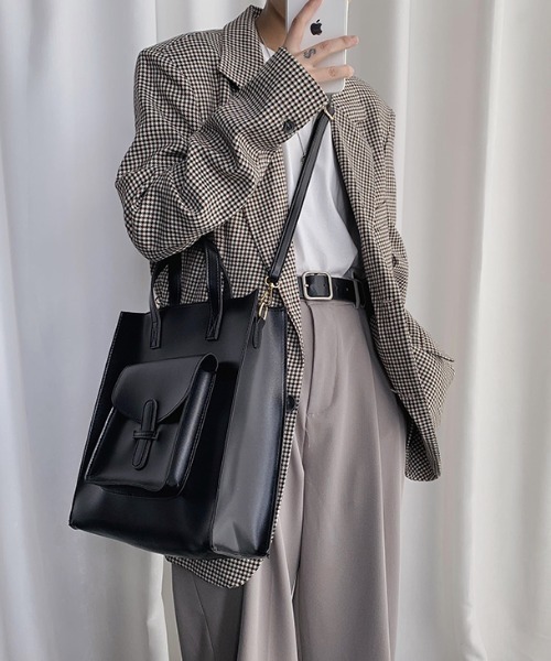 ARULE（アルール）の「『ARULE/アルール』2WAYレザーライクバッグ【Y】【CN】（ショルダーバッグ・レディース・ブラック/ブラウン・FREE）」の4枚目の写真