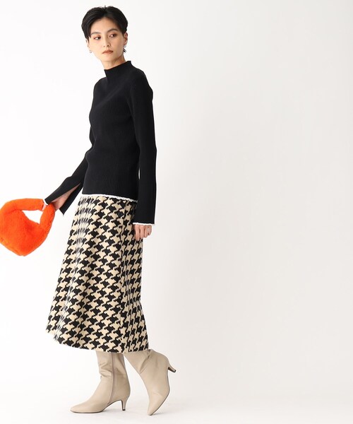 OPAQUE.CLIP（オペークドットクリップ）の「◆【C】配色使いハイネックリブニット（ニット/セーター・レディース・ホワイト系7/レッド系6/ブラック系4・36/38）」の17枚目の写真