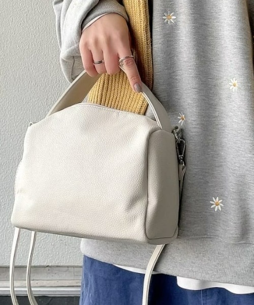 HONEYSUCKLE ROSE（ハニーサックルローズ）の「【HONEYSUCKLE ROSE】ミニワイドハンドルバッグ（ハンドバッグ・レディース・ブラック/オレンジ/ホワイト・ONE SIZE）」の2枚目の写真