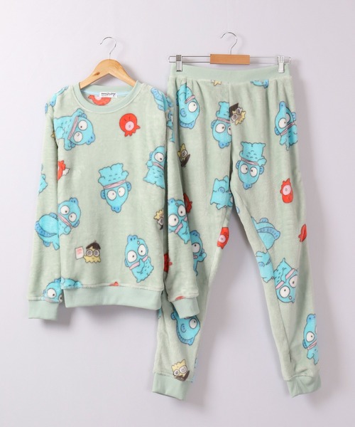 sanrio（サンリオ）の「sanrio characters サンリオキャラクターズ フリース セットアップ（ルームウェア/パジャマ・レディース・クリーム/サックスブルー/カーキ/パープル/レッド/ホワイト/ホワイト系その他/ピンク/グリーン系1/ピンクベージュ/ピンク系1/ラベンダー/ブルー系1・M/L/LL）」の4枚目の写真